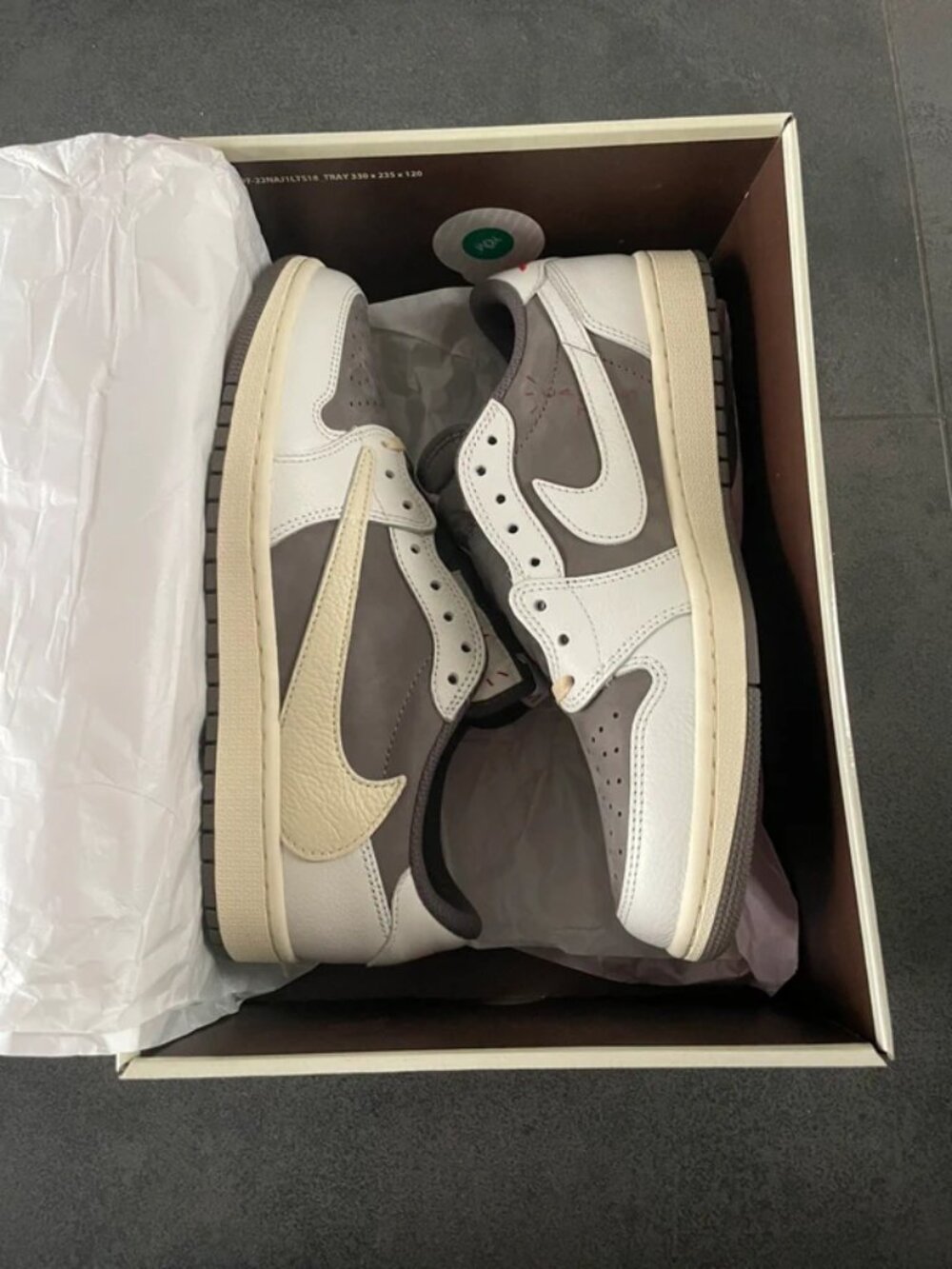 Jordan 1 Retro Low OG SP Travis Scott Reverse Mocha